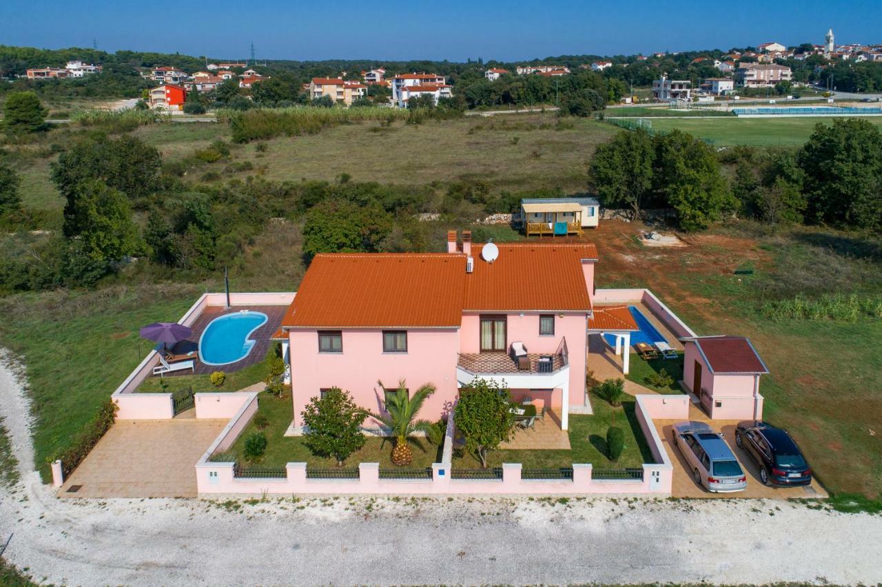 Ferienhaus Mary Лижнян Экстерьер фото