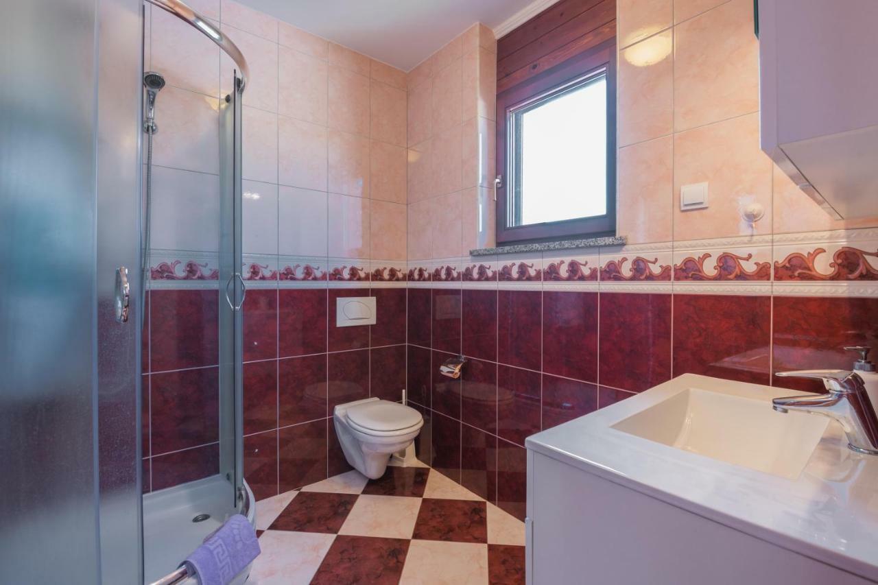 Ferienhaus Mary Лижнян Экстерьер фото